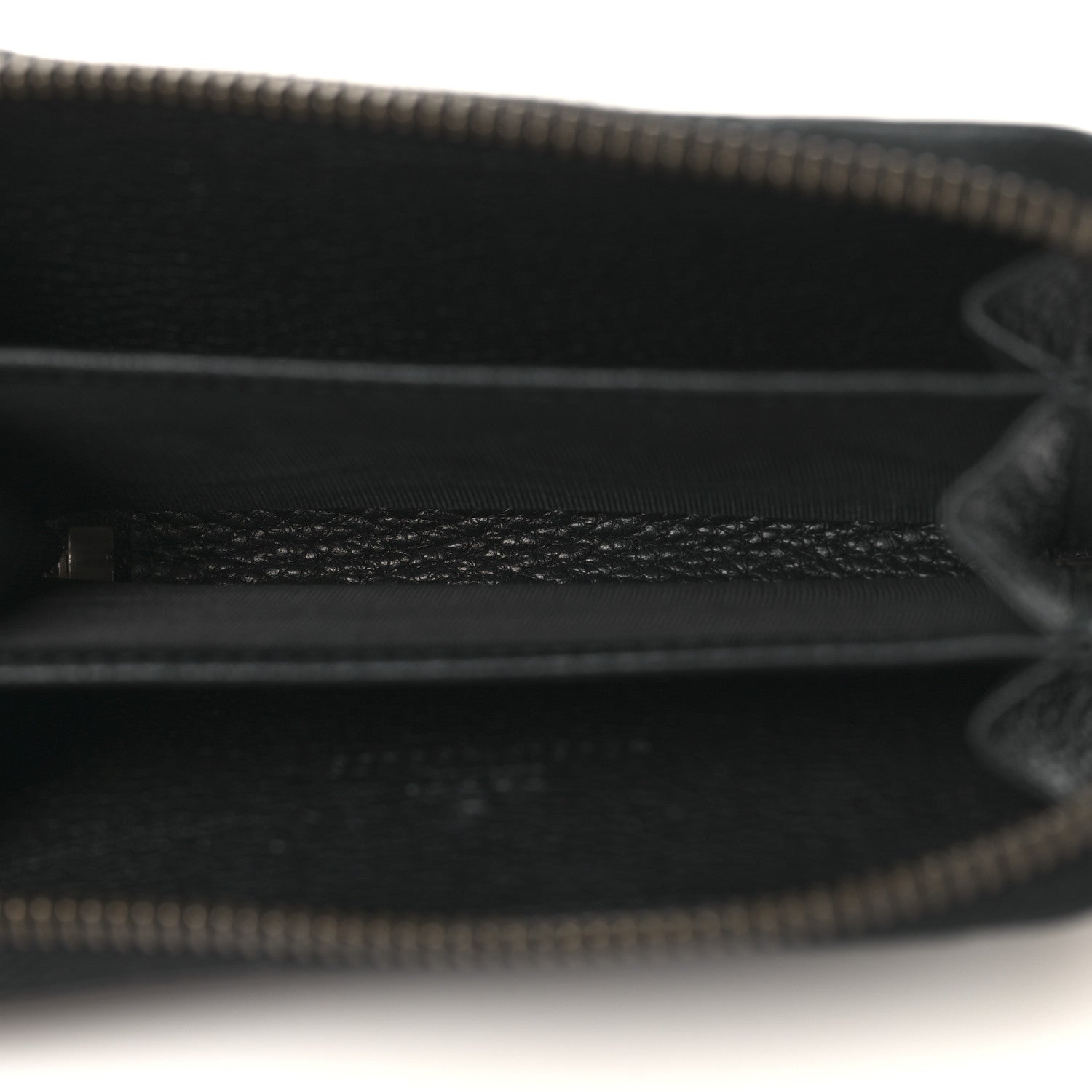 Gucci Calfskin Logo Zip Around Card Case Black 5 of 10