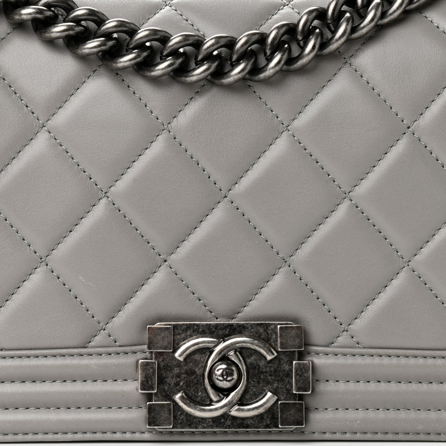 Lambskin Quilted Medium Boy Flap Grey