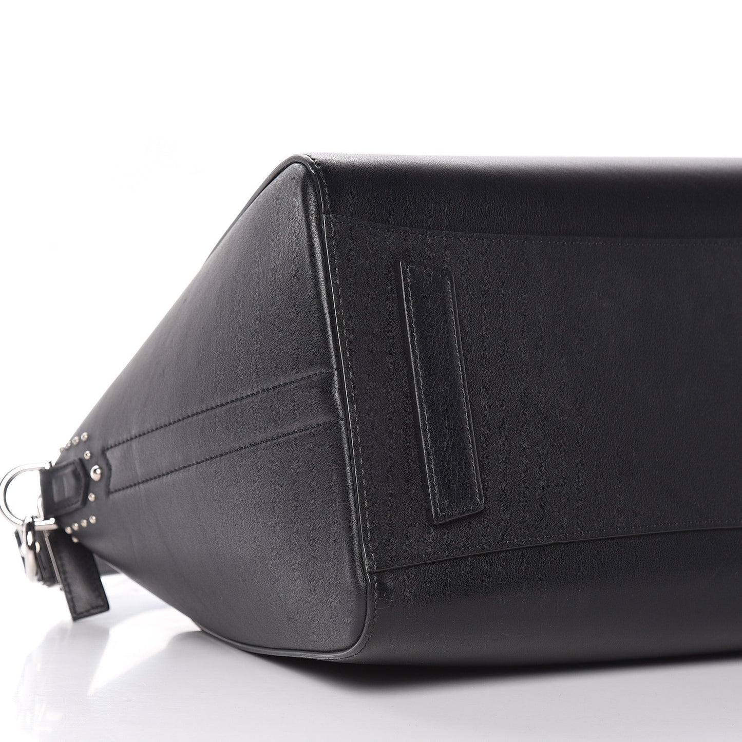 Calfskin Medium Studded Antigona Black