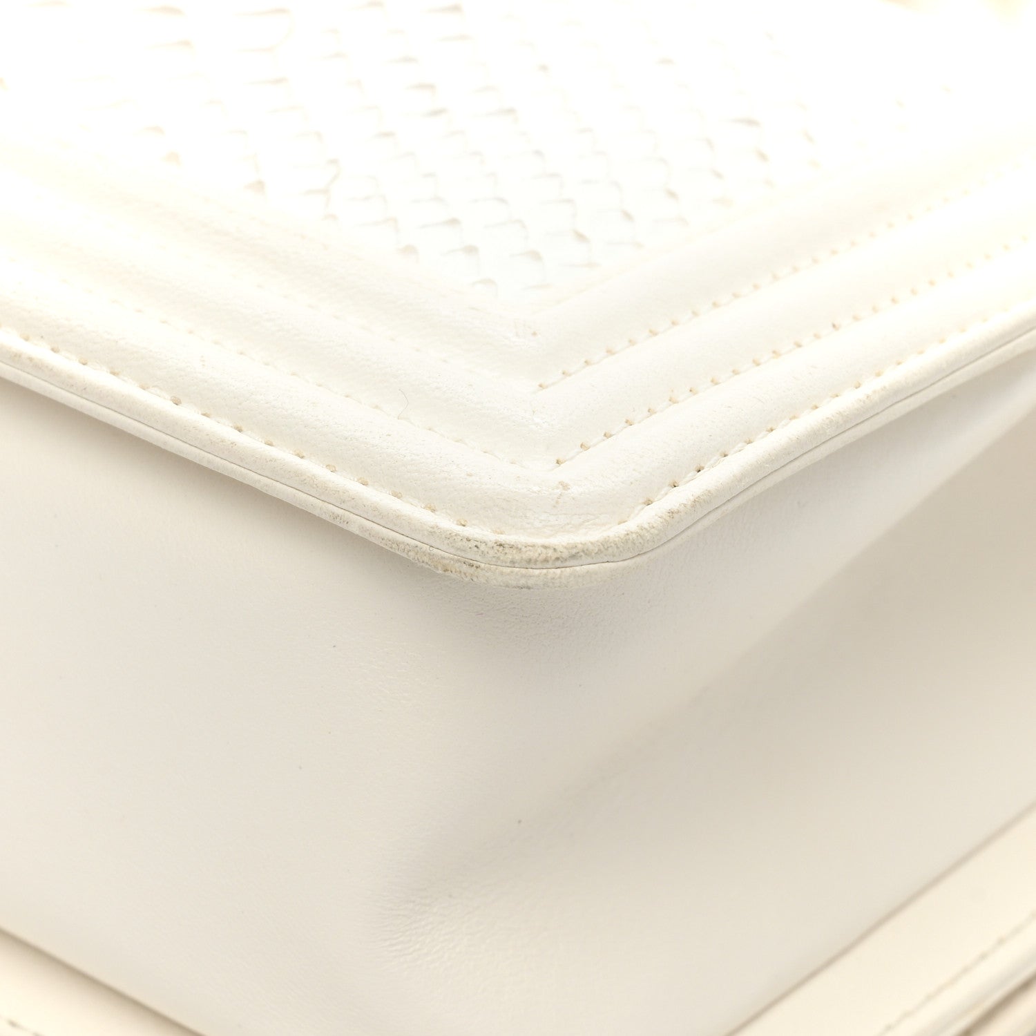 Chanel Snakeskin Medium Boy Flap White 13 of 19