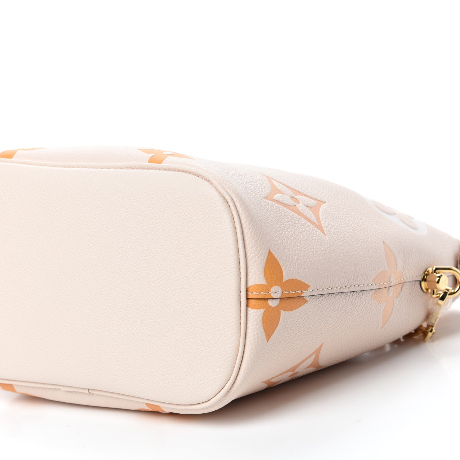 Louis Vuitton Empreinte Monogram Giant By The Pool Marshmallow Hobo Cream Saffron 7 of 10