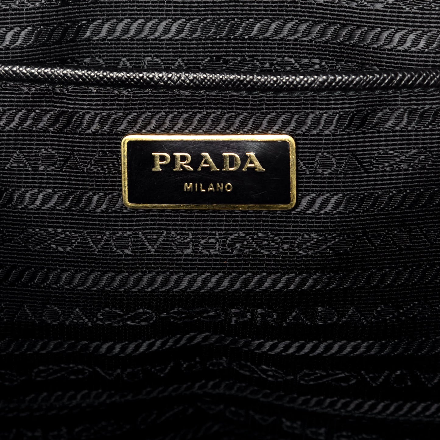 Saffiano Lux Extra Large Galleria Double Zip Tote Black