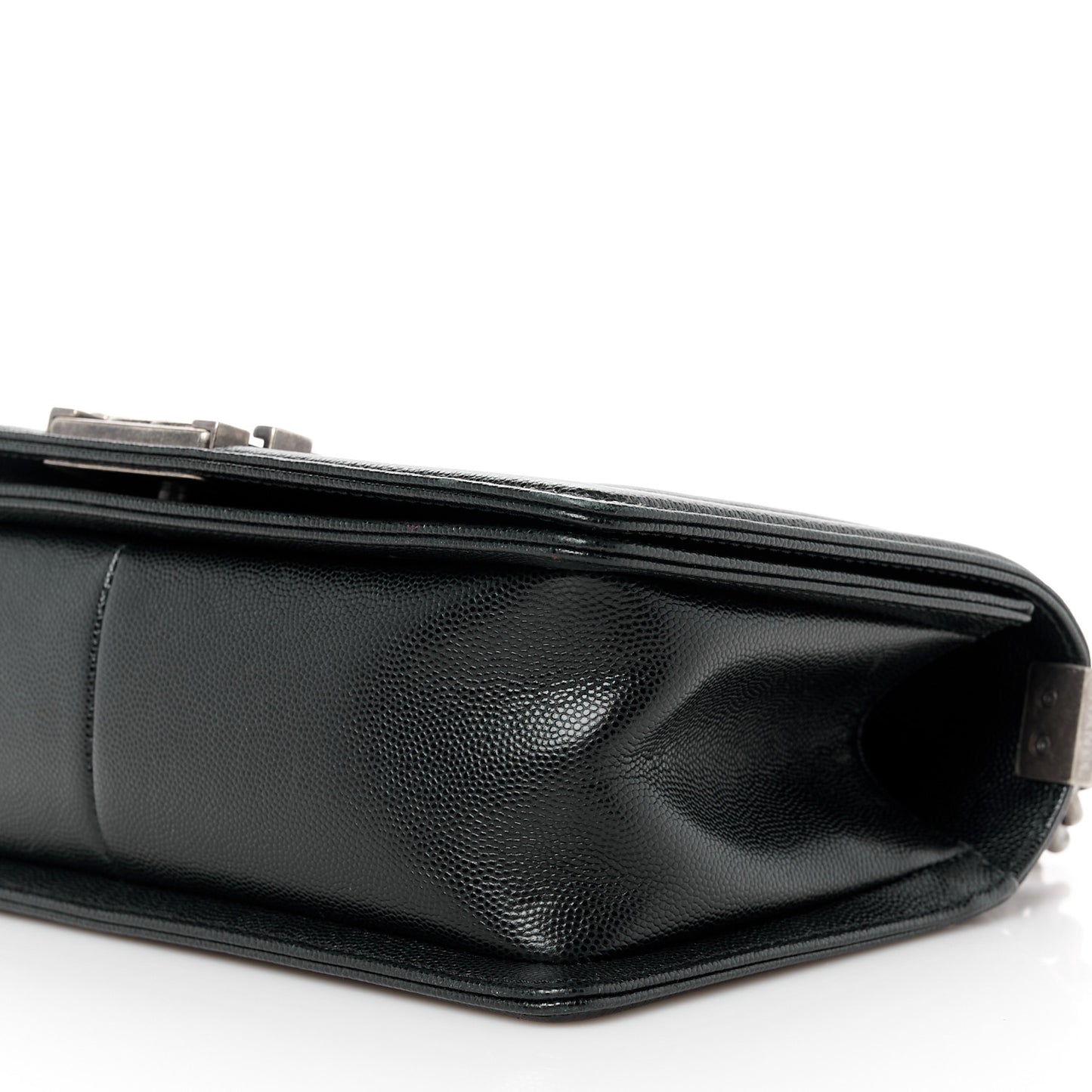 Caviar Quilted Medium Boy Flap Black