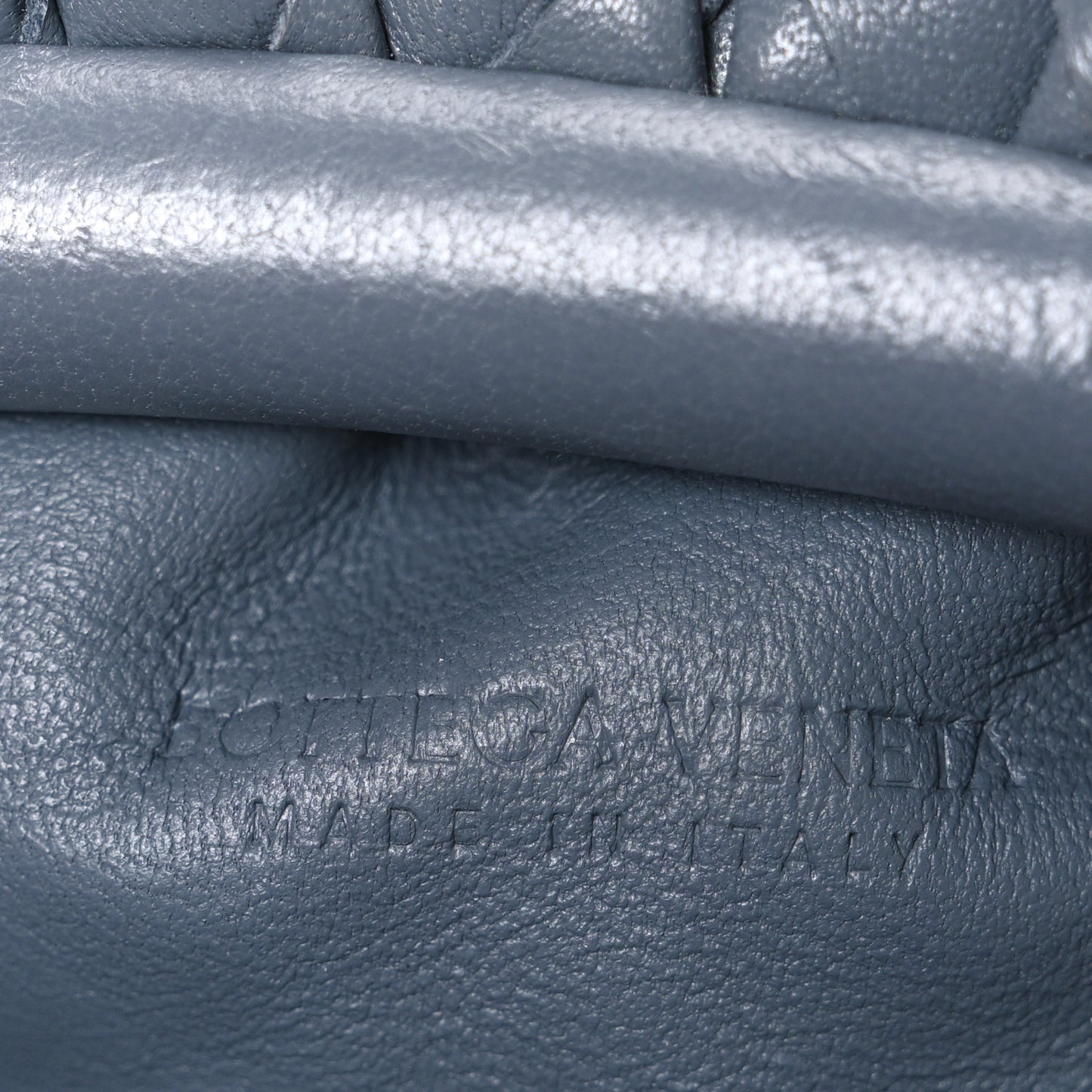Nappa Intrecciato The Mini Pouch Thunder