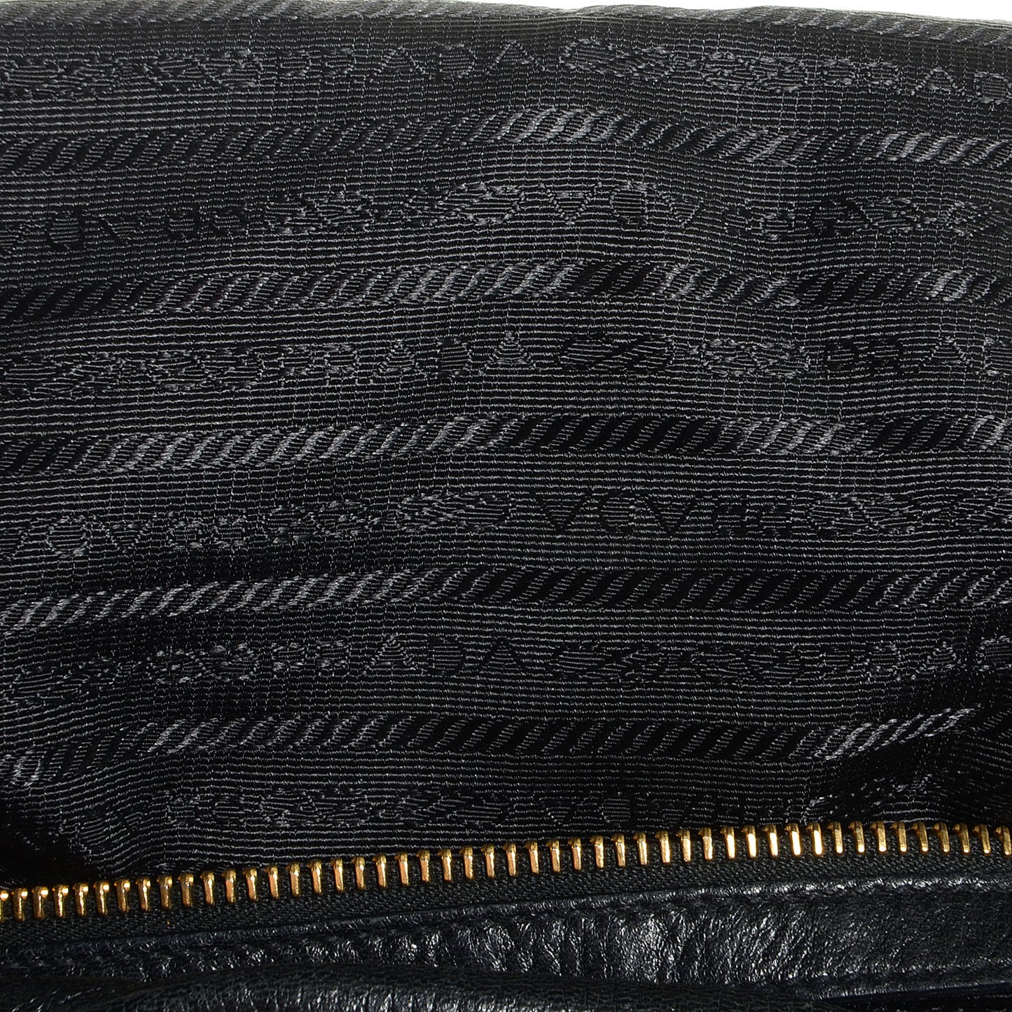 Cervo Gaufre Satchel Nero Black