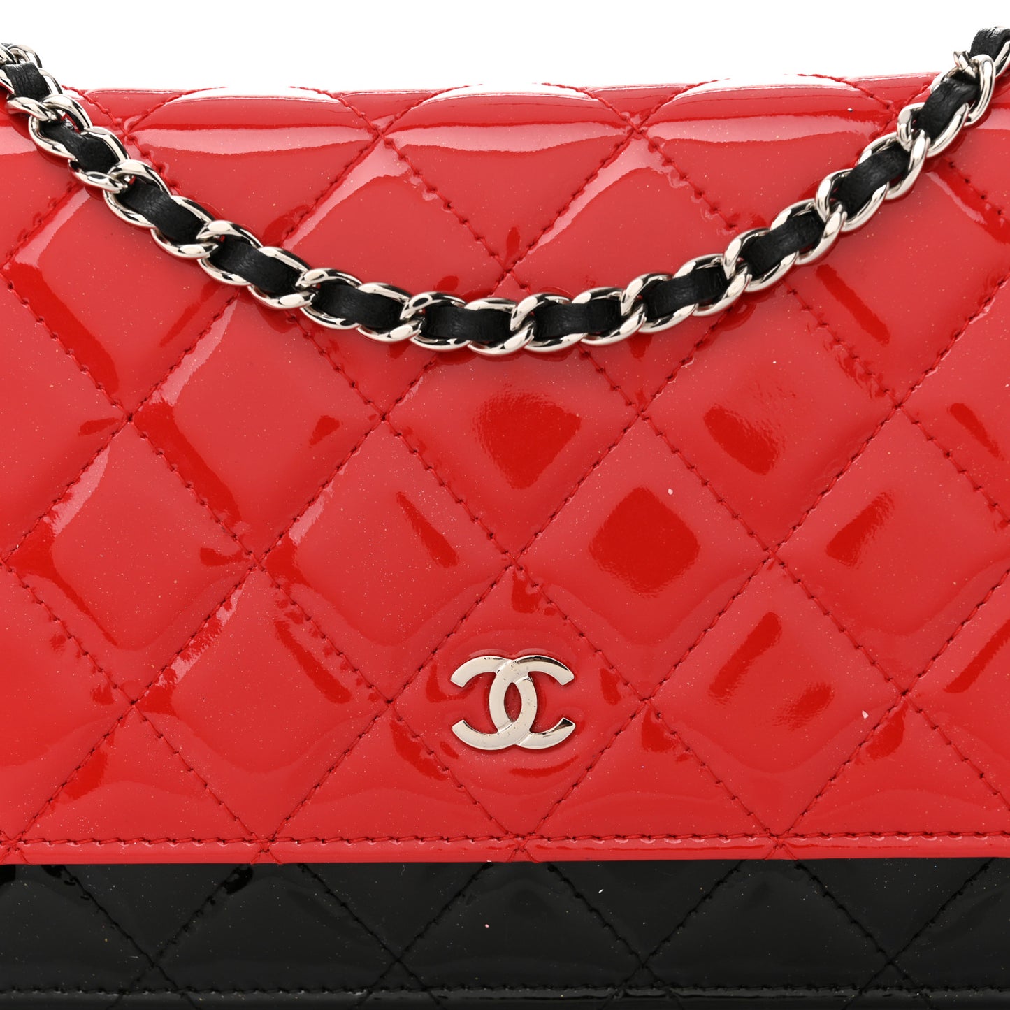 Patent Quilted Bi-Color Wallet On Chain WOC Red Black