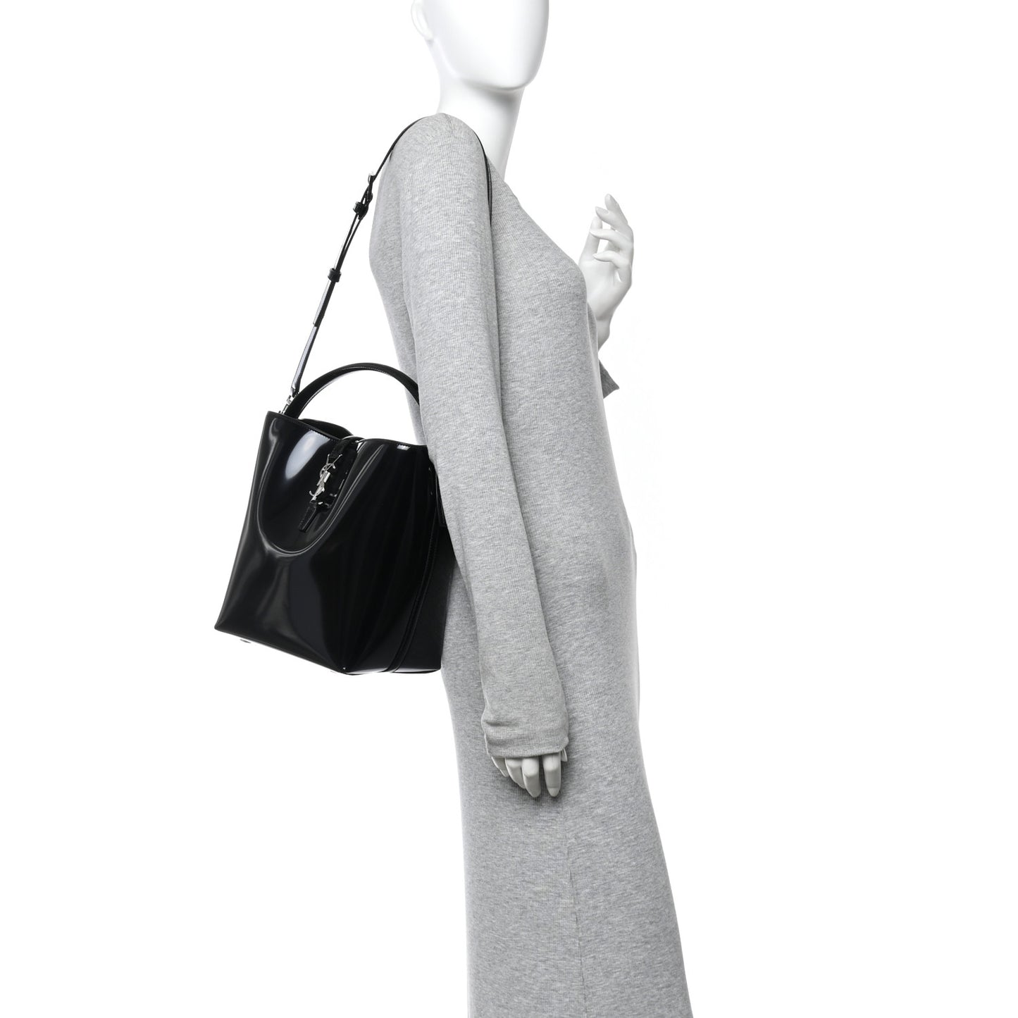 Patent Calfskin Le 37 Bucket Bag Black