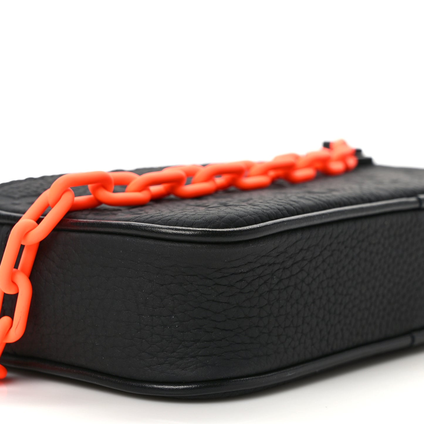 Taurillon Monogram Uniformes Solar Ray Soft Pochette Volga Belt Bag Black