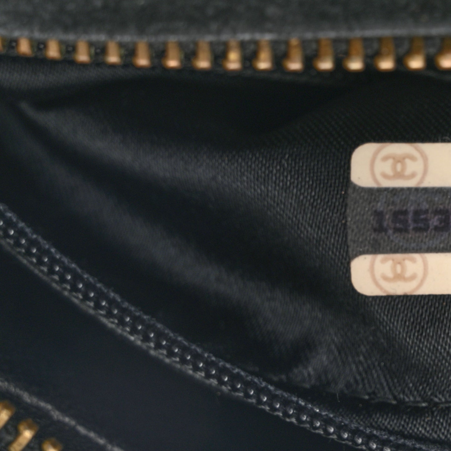 Suede CC Tassel Camera Case Black