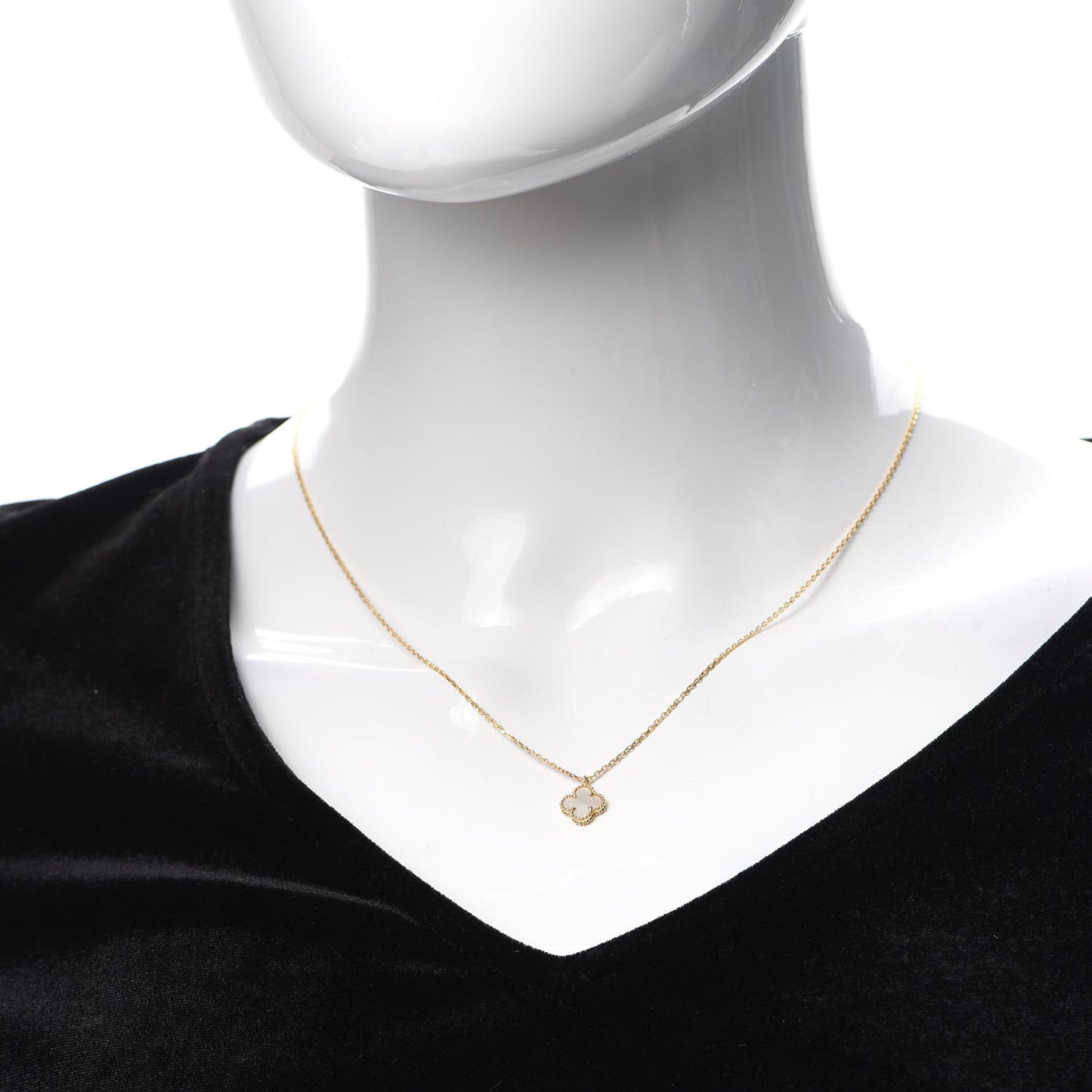 18K Yellow Gold Mother of Pearl Sweet Alhambra Pendant Necklace