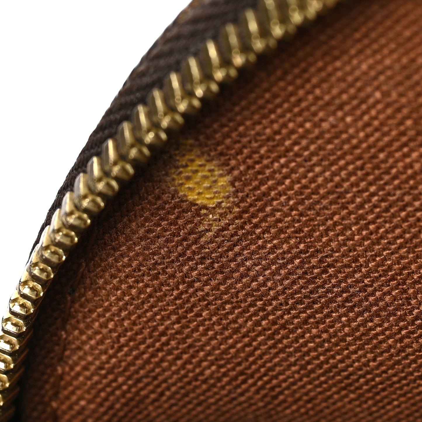 Monogram Alma BB