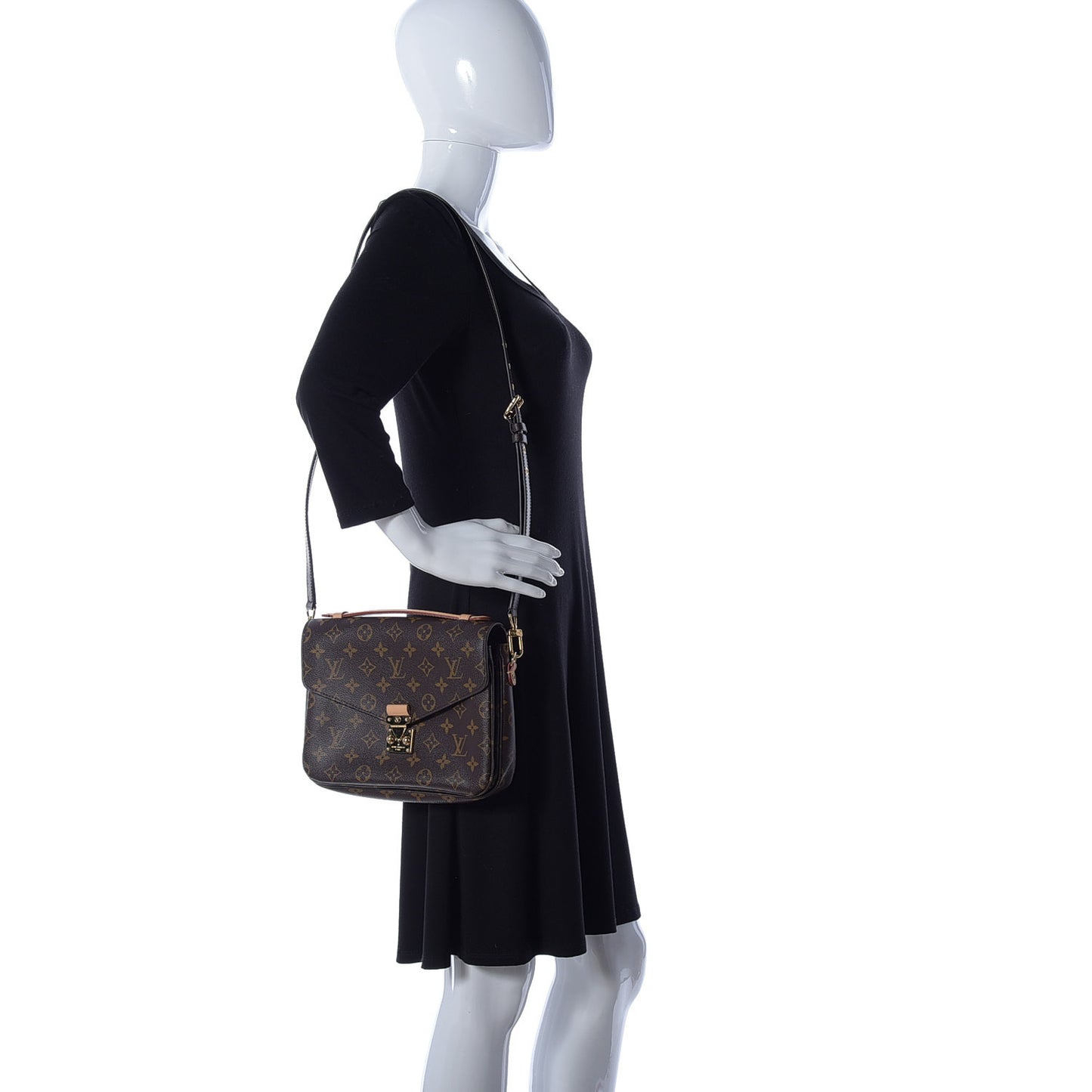 Monogram Pochette Metis