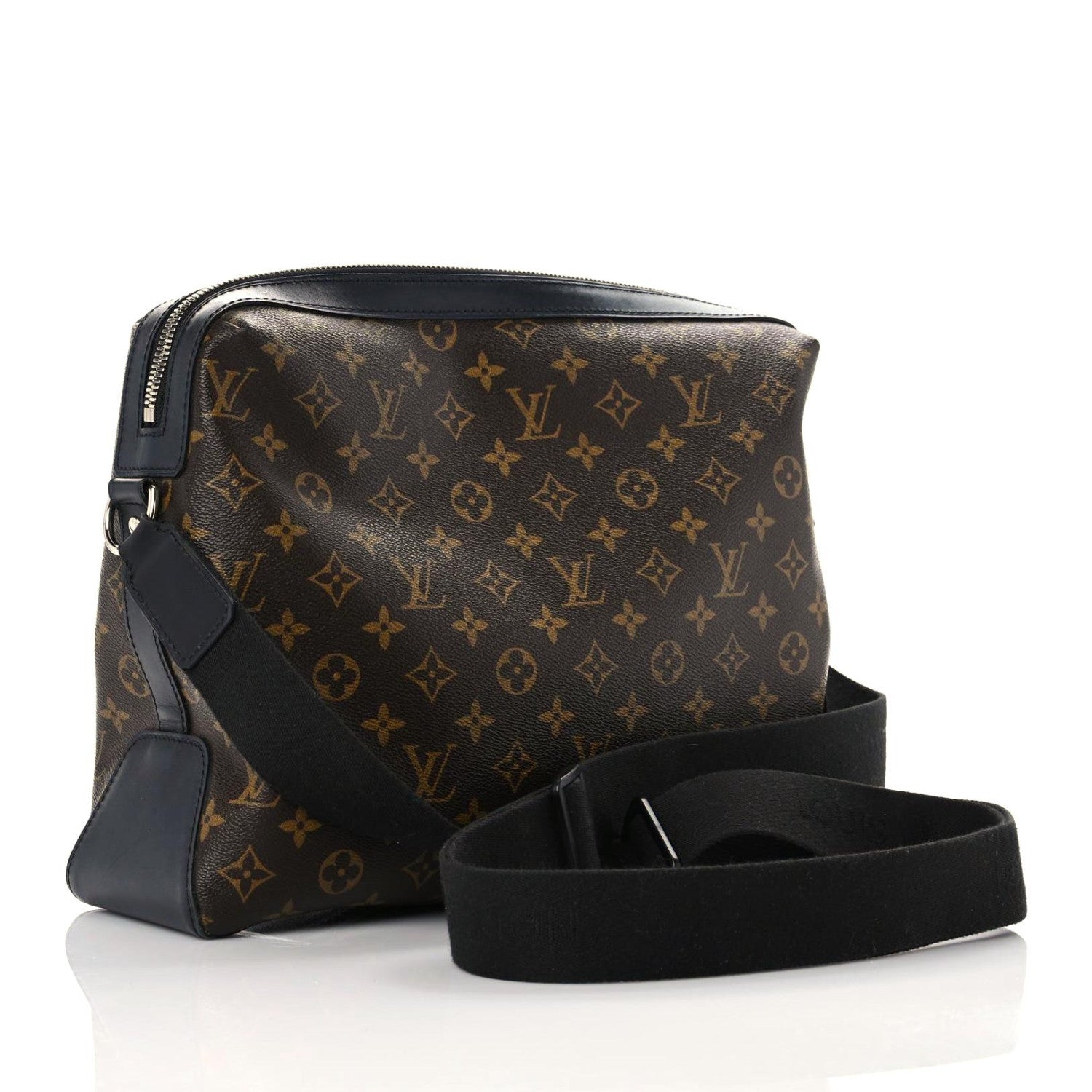 Louis Vuitton Monogram Macassar Torres Messenger 3 of 15