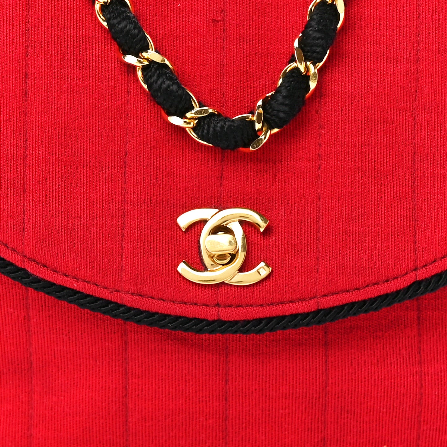Jersey Vertical Quilted Half Moon Chain Flap Red