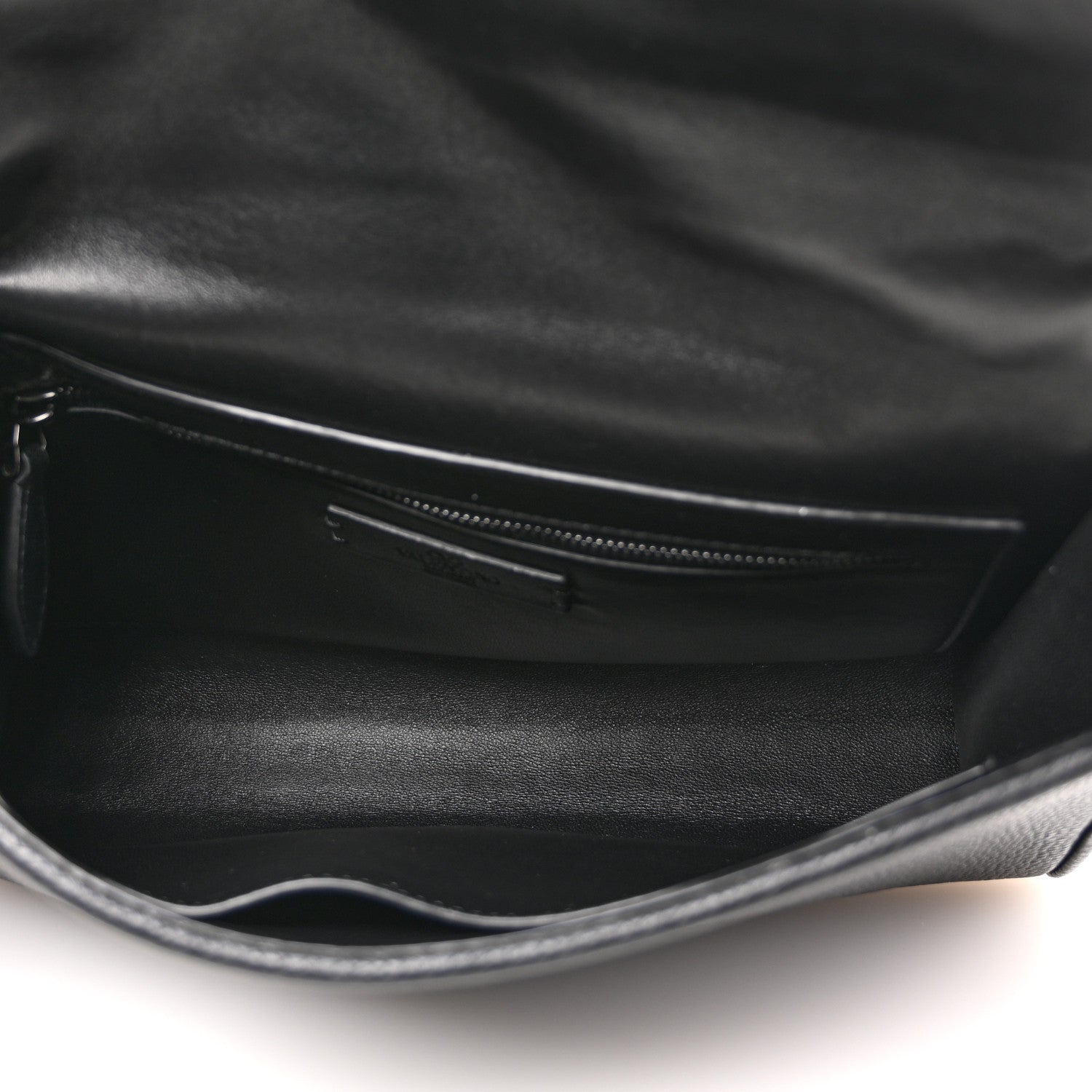 Valentino Garavani Grainy Calfskin Monochrome Bag Black 5 of 11