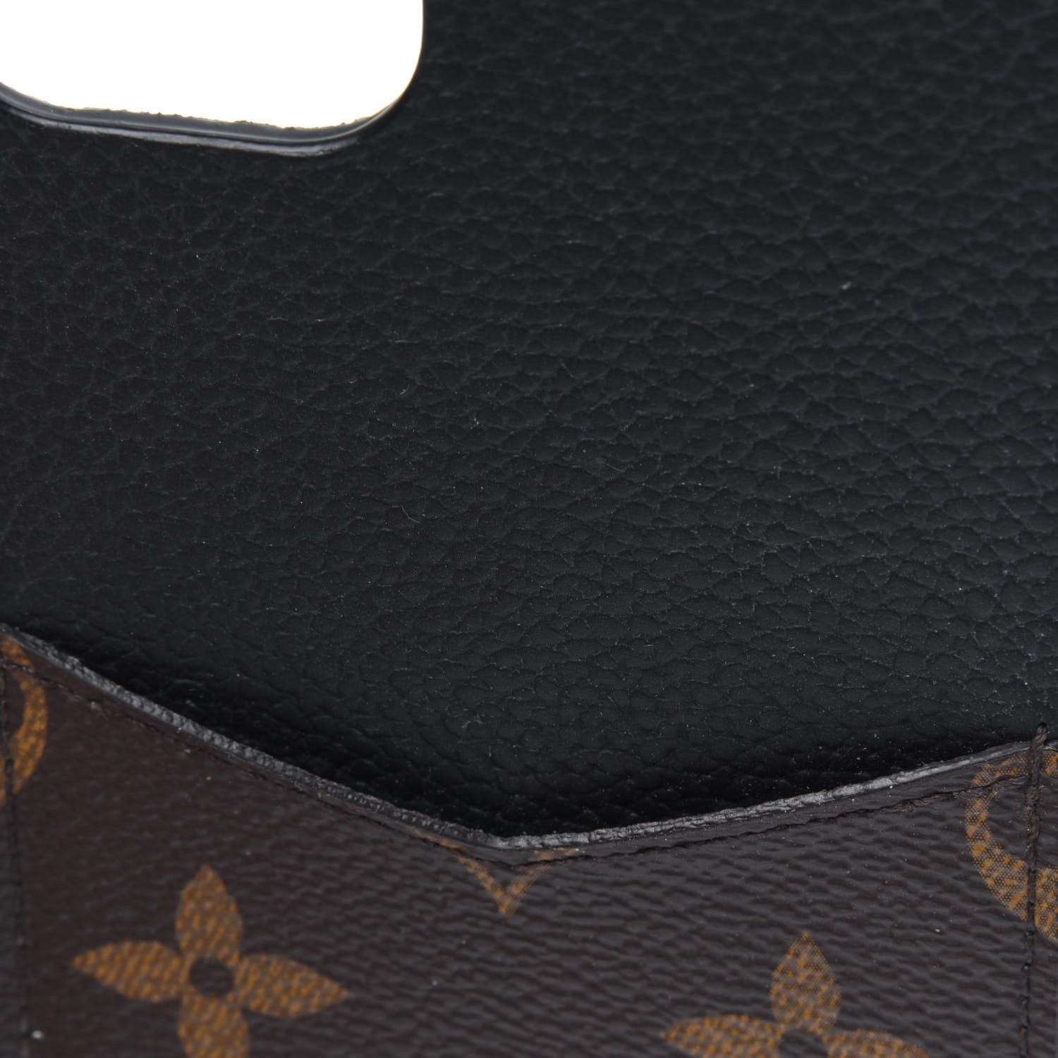 Louis Vuitton Monogram iPhone 11 Pro Max Bumper Black 9 of 13