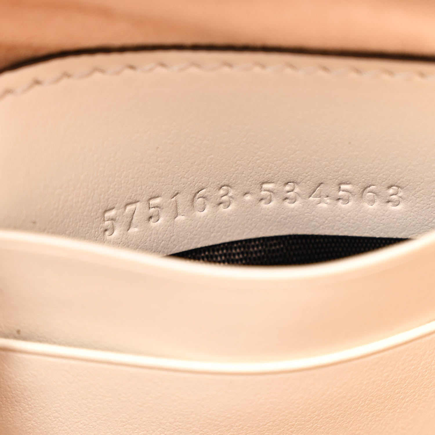 Gucci Calfskin Matelasse Mini GG Marmont 2.0 Bucket Bag White 14 of 21