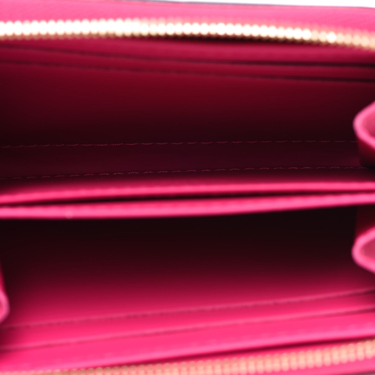 Vernis Valentine Zippy Coin Purse Fuchsia