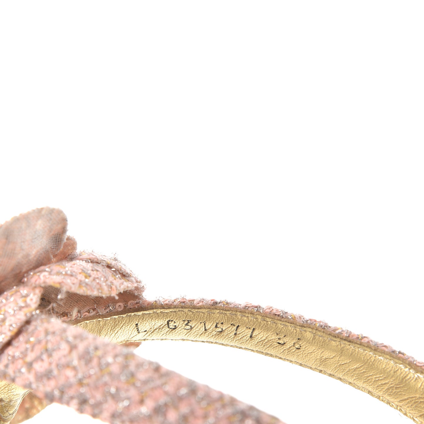 Tweed Quilted Camellia Thong Sandals 36 Salmon Apricot Gold