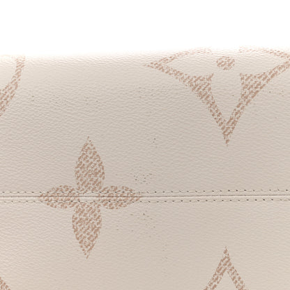Louis Vuitton Monogram Dune Giant Onthego MM 10 of 10