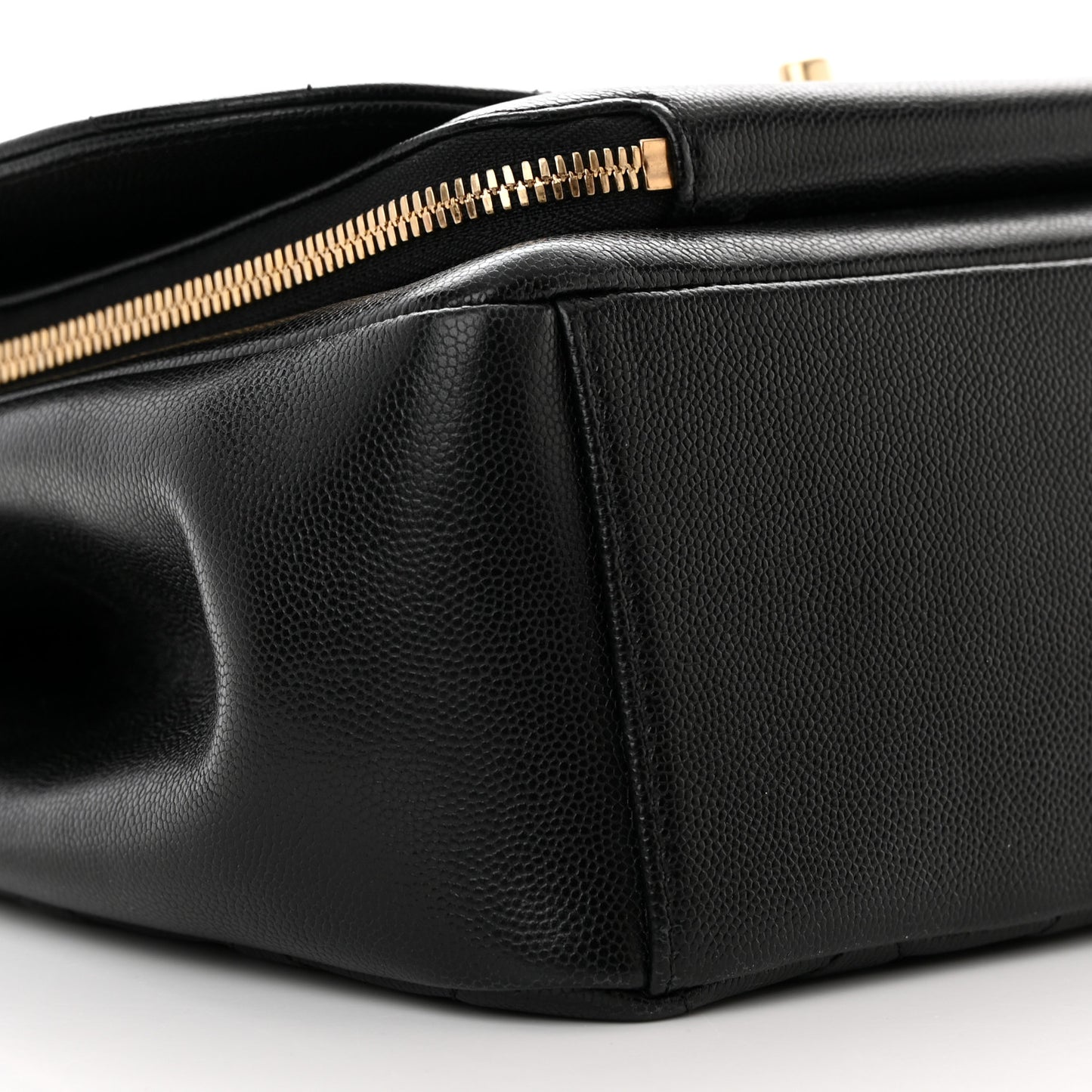 Caviar Quilted Large Business Affinity Flap Black