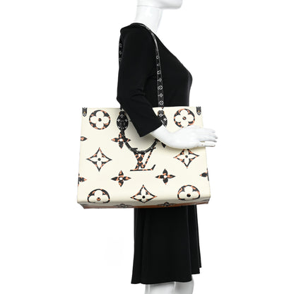 Louis Vuitton Monogram Giant Jungle Onthego GM Ivory 2 of 10