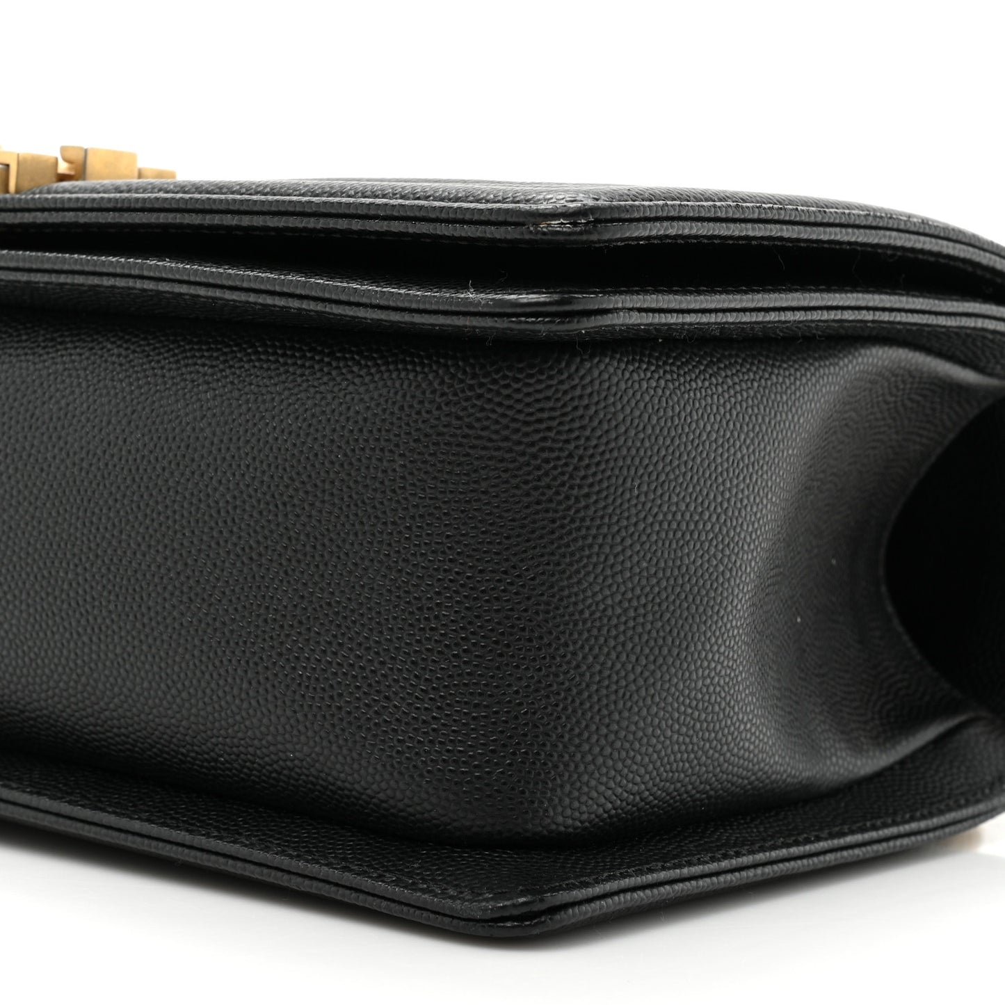 Caviar Quilted Medium Boy Flap Black