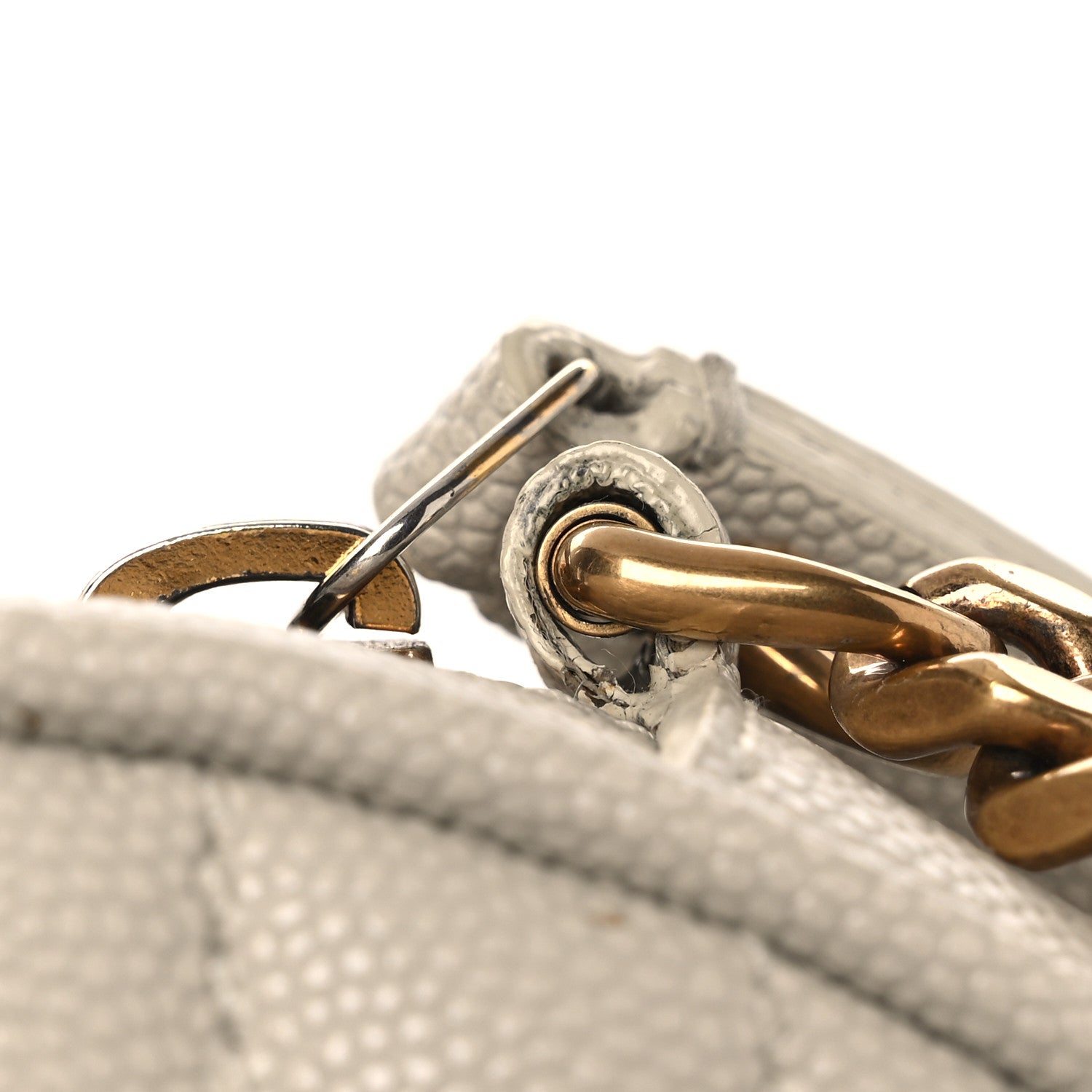 Saint Laurent Grain De Poudre Matelasse Chevron Quilted Round Vinyle Camera Bag Crema Soft 11 of 12