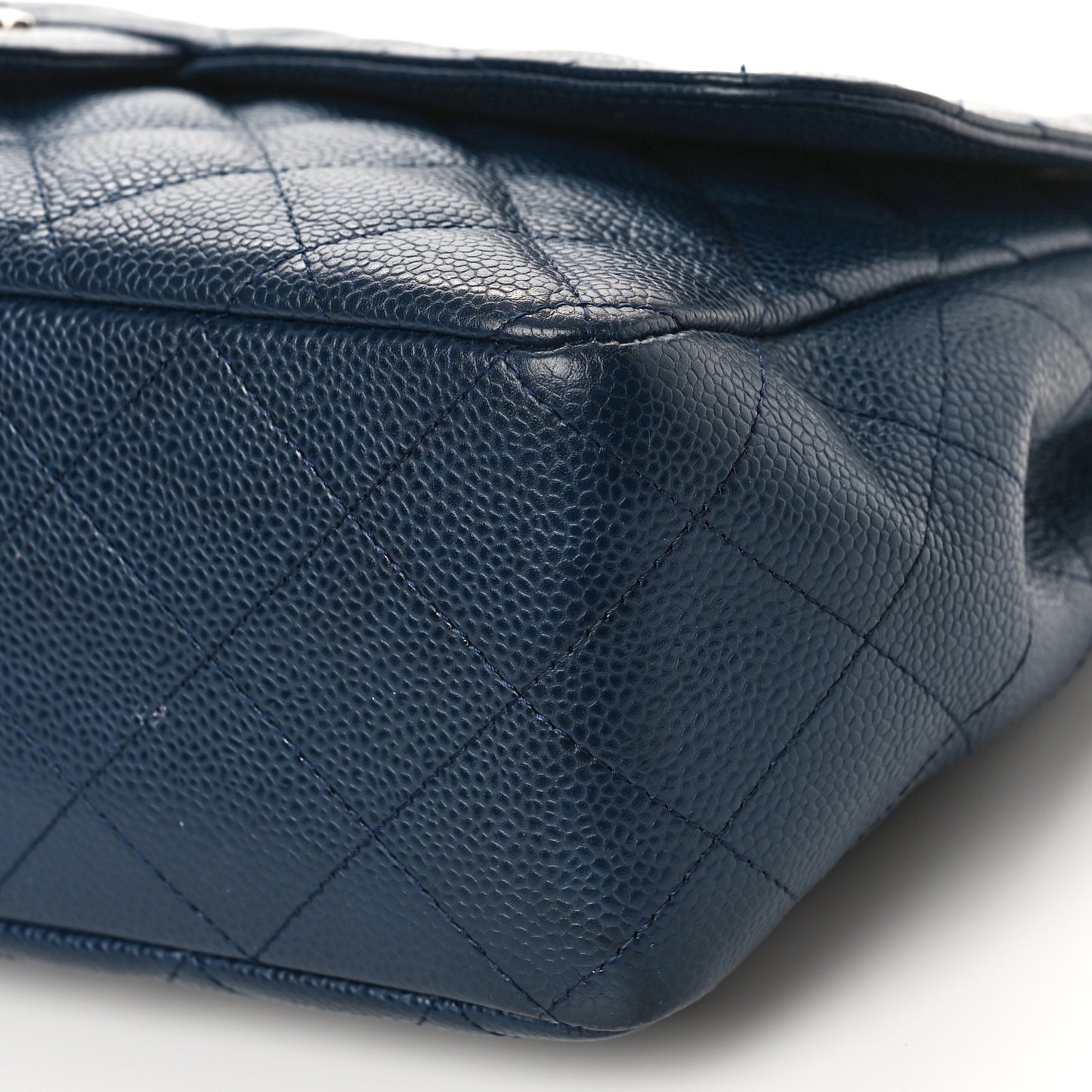 Caviar Quilted Jumbo Single Flap Navy