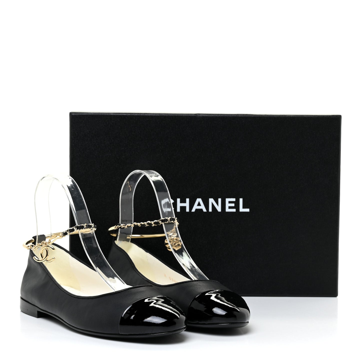 Lambskin Patent Calfskin Cap Toe Ankle Chain Ballerina Flats 37 Black