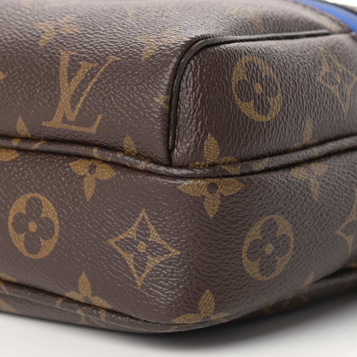 Louis Vuitton Monogram Outdoor Messenger PM 6 of 11