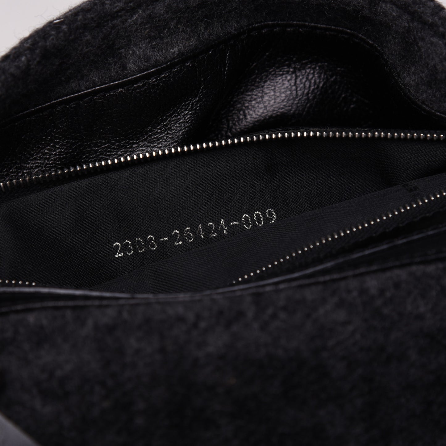 Wool Zucca Baguette Grey