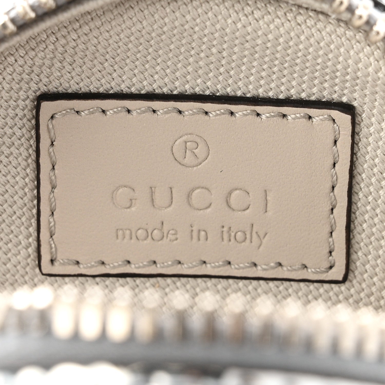 Gucci Guccissima Mirror Effect GG Round Coin Purse Silver 6 of 10