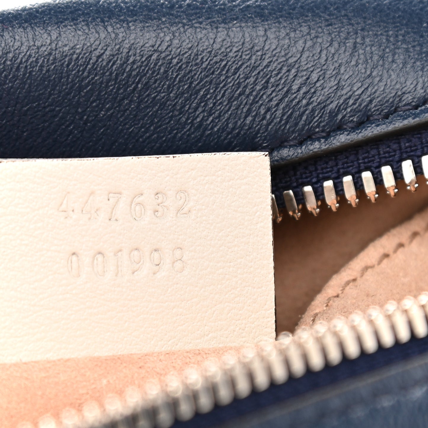 Vintage Effect Calfskin Matelasse Diagonal Small Torchon GG Marmont Chain Shoulder Bag Blue Agata Mystic White