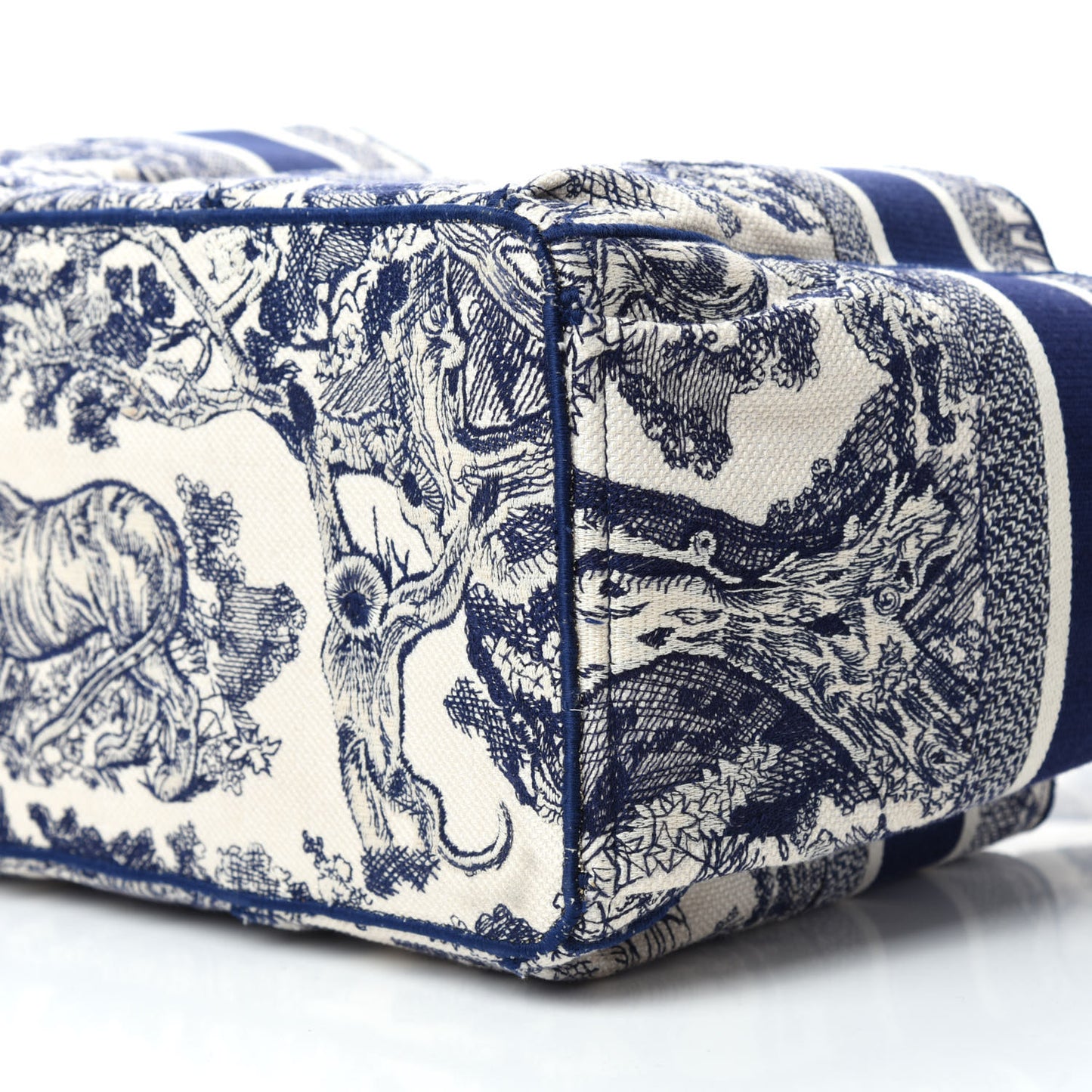 Canvas Embroidered Toile De Jouy Catherine Tote Blue