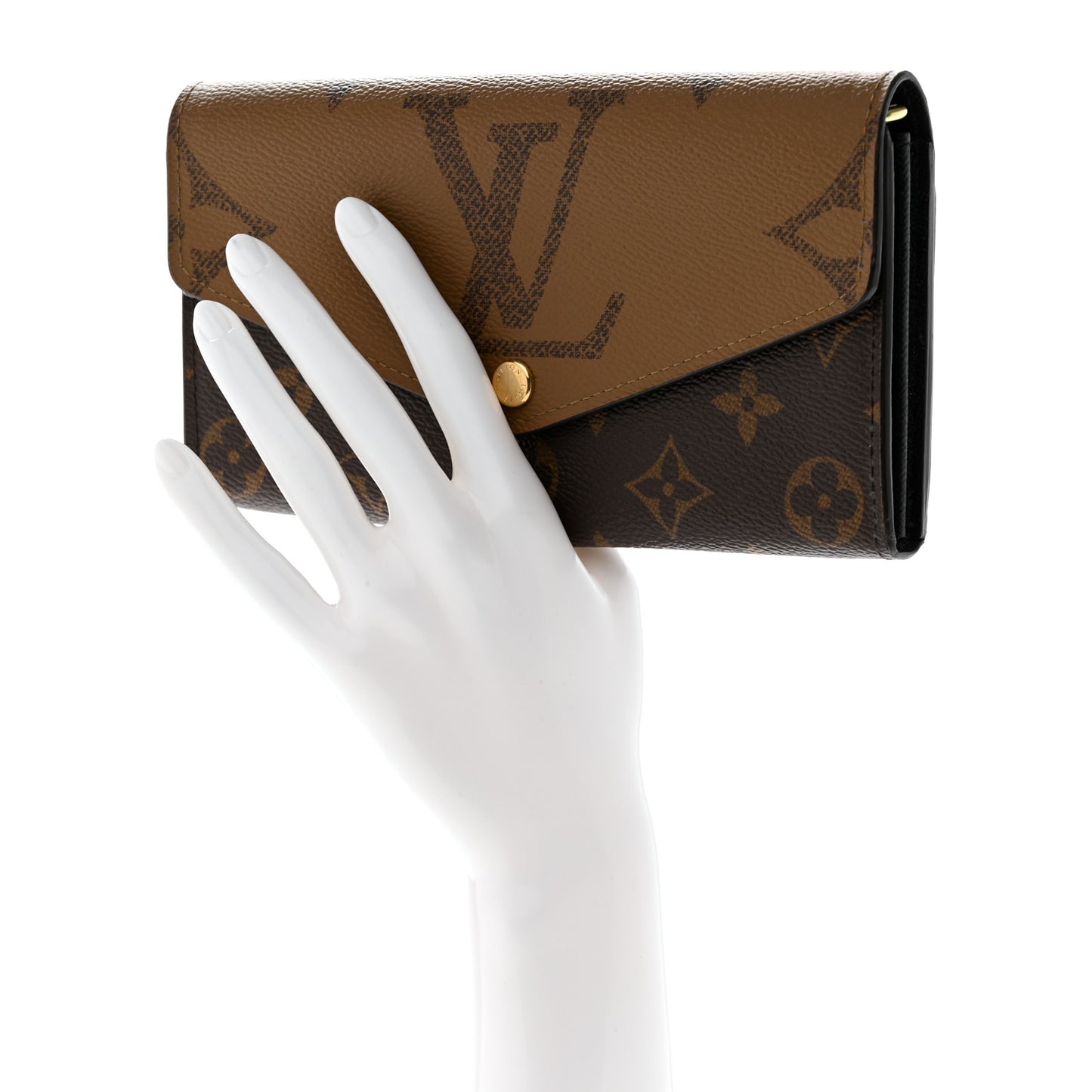 LOUIS VUITTON Reverse Monogram Giant Sarah Wallet