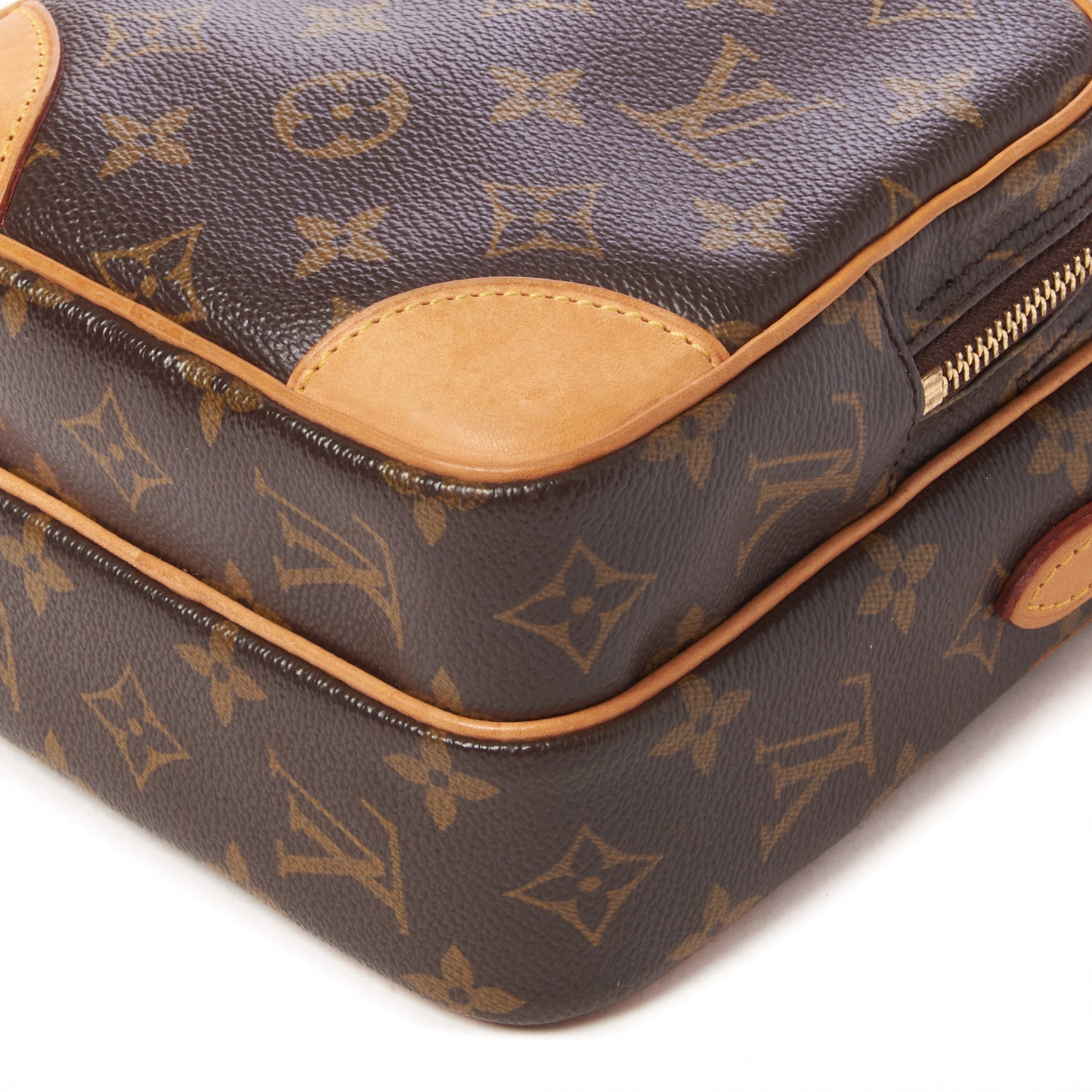 Monogram Amazone