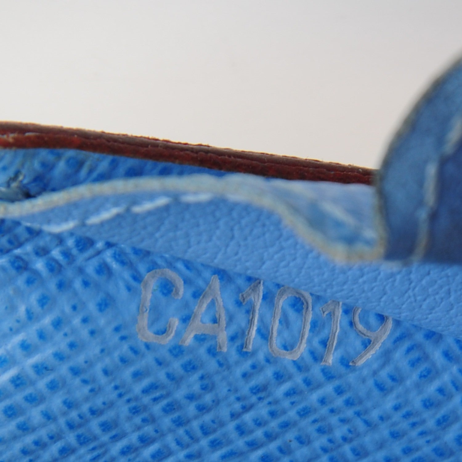 Louis Vuitton Monogram Multicolor Key Pouch White Anie 7 of 7