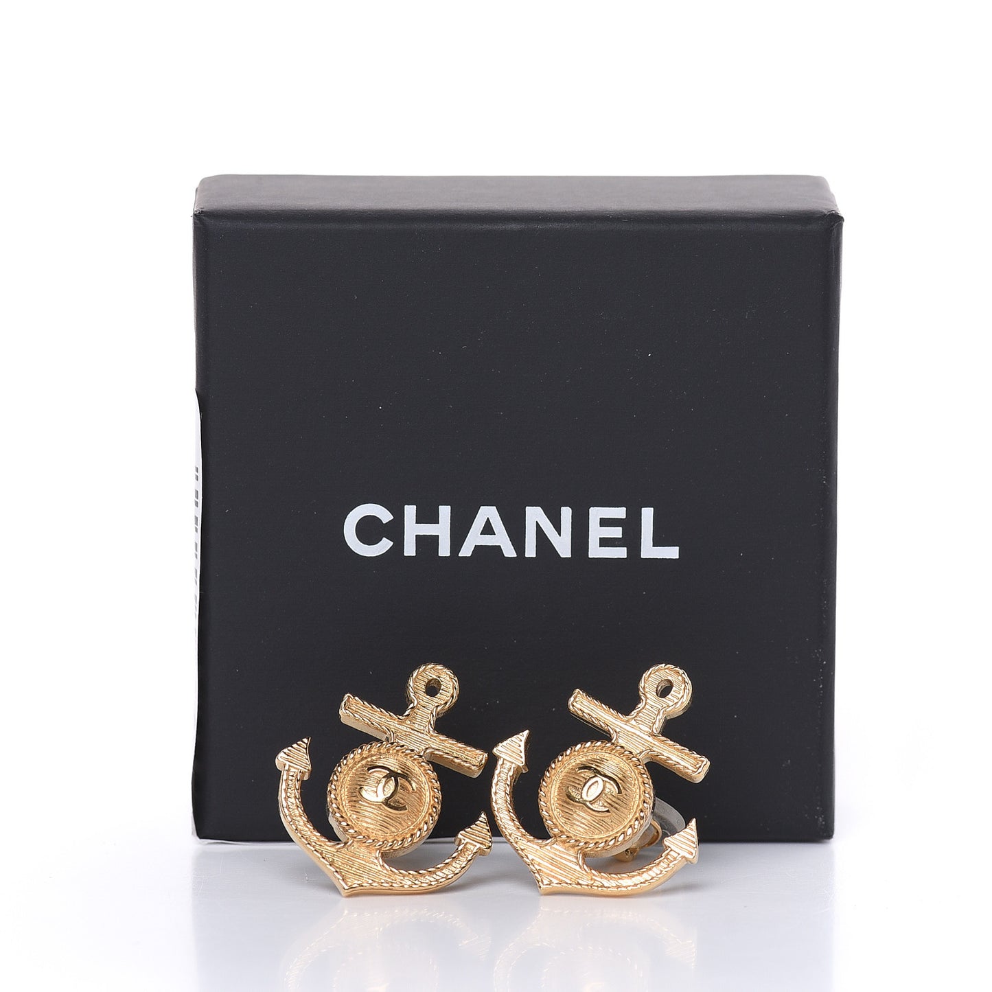 Metal Anchor CC Earrings Gold