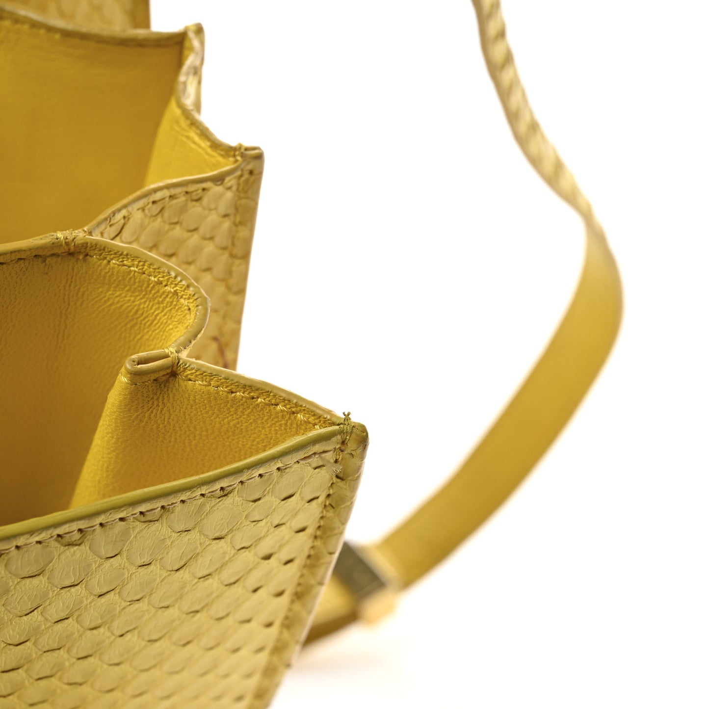 Snakeskin Medium Classic Box Yellow