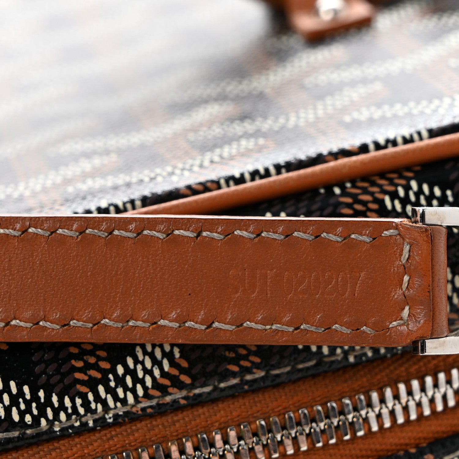 Goyard Goyardine Muse Vanity Case Black Gold 8 of 16