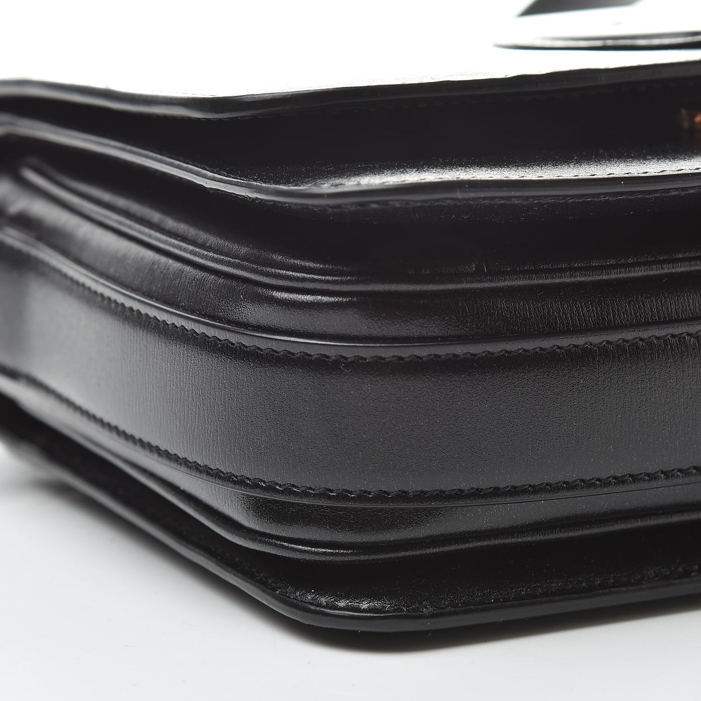 Calfskin Le 61 Shoulder Bag Black