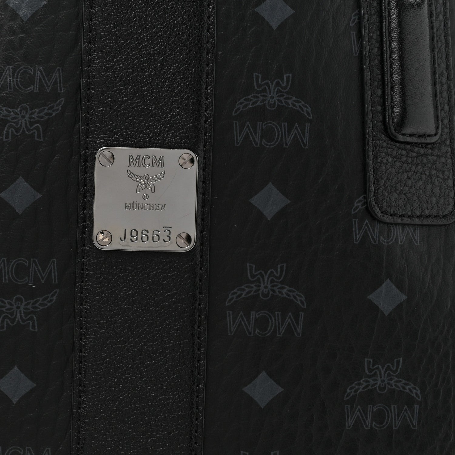 MCM Visetos Medium Liz Reversible Shopper Tote Black 13 of 18