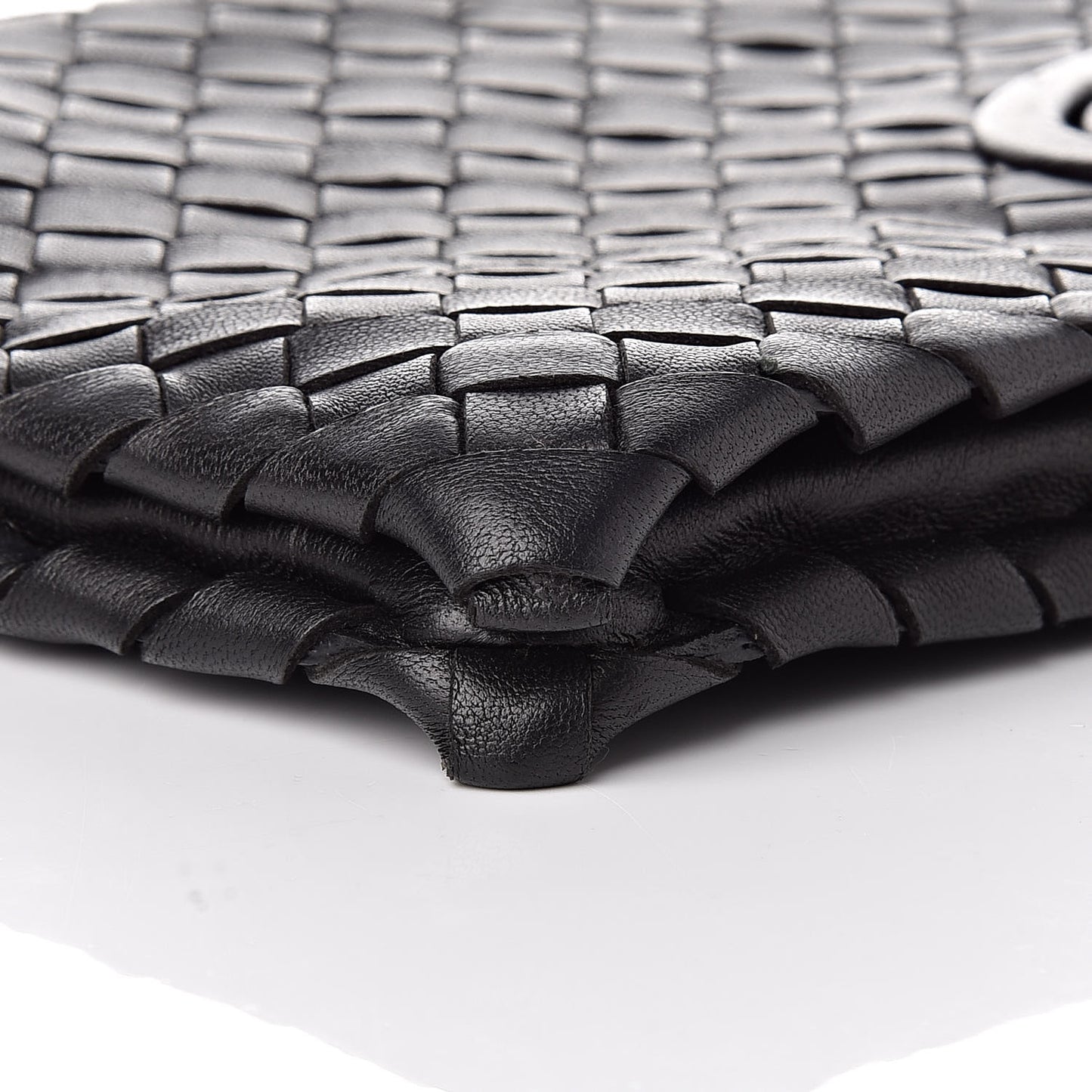 Nappa Intrecciato Turnlock Clutch Black
