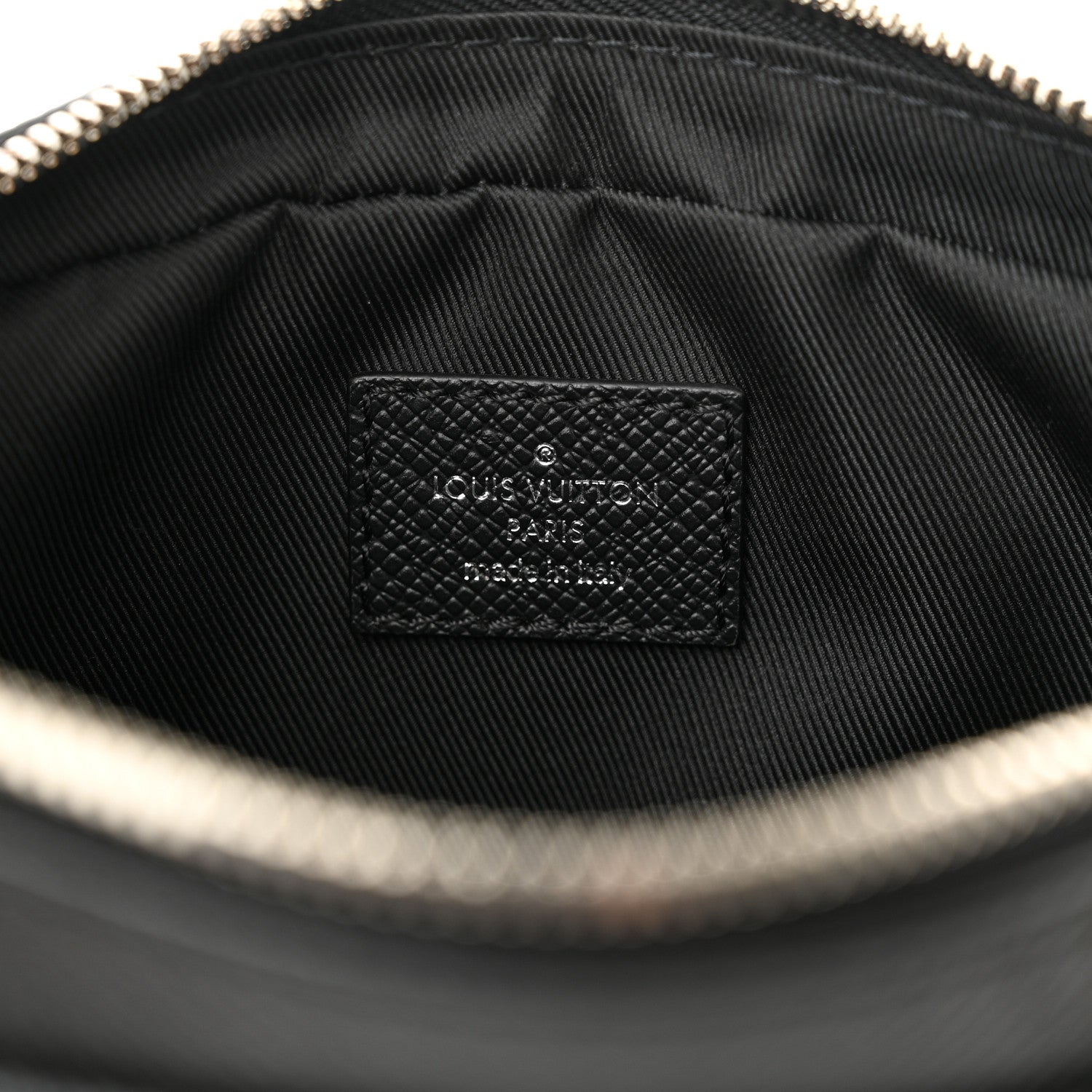 Louis Vuitton LOUIS VUITTON Taiga Monogram Outdoor Bumbag Black 6 of 9