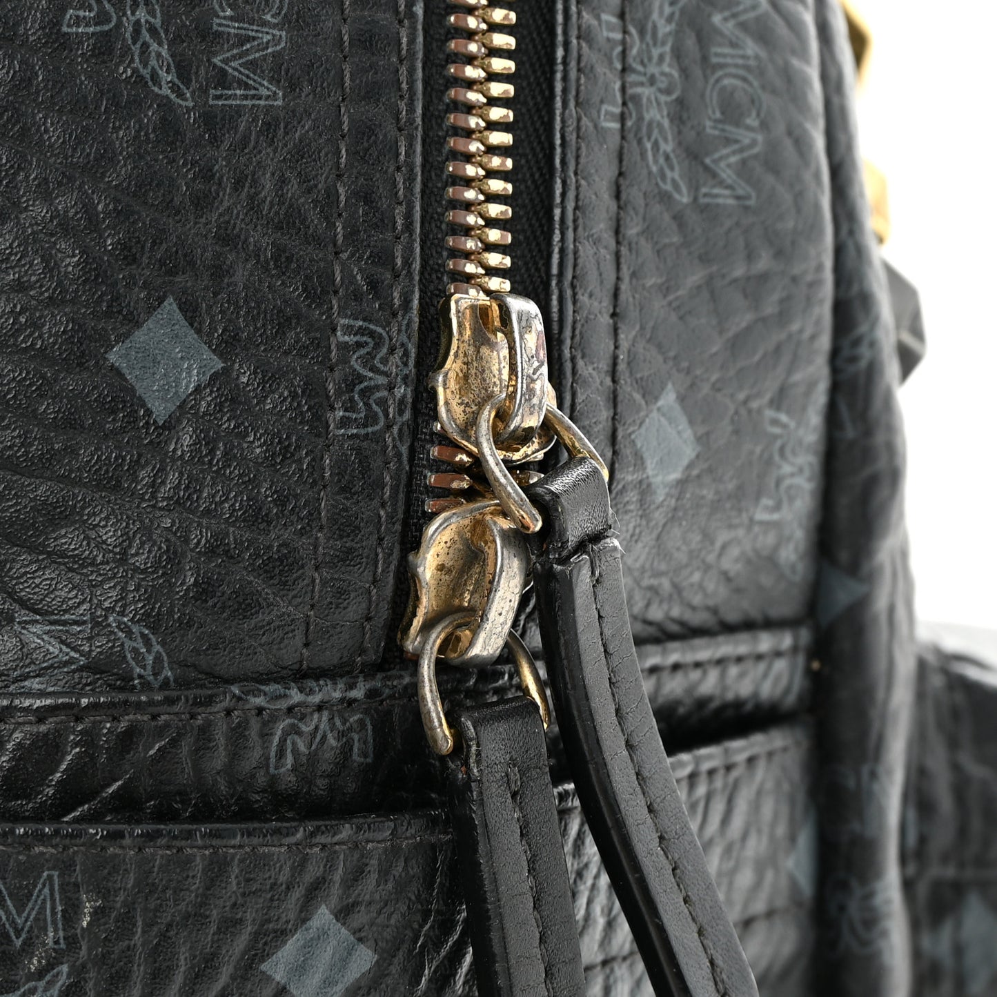 Visetos Studded Medium Stark M Backpack Black