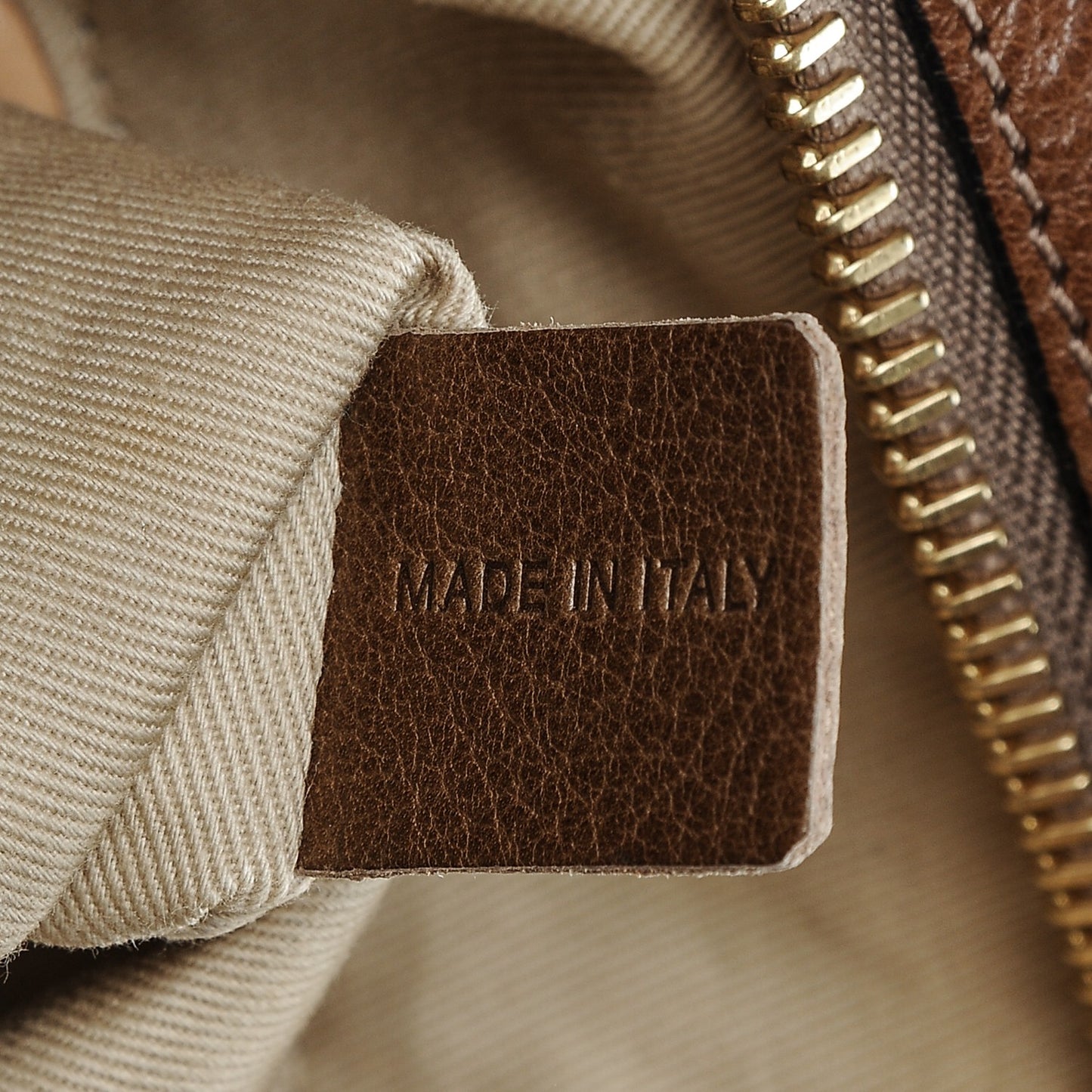 Calfskin Medium Paraty Brown