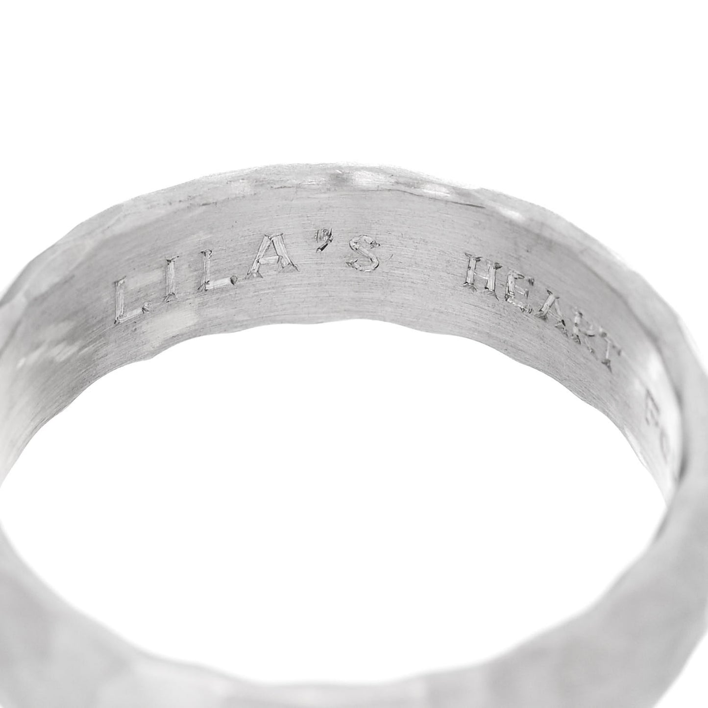 18K White Gold 6mm Mens Hammered Ring 62 10