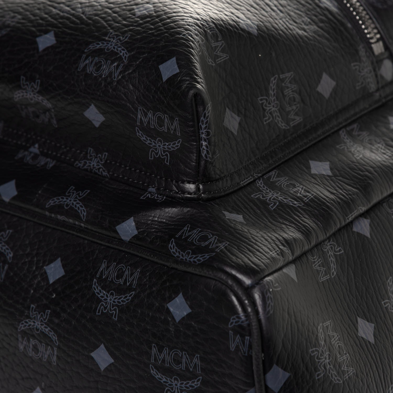 MCM Visetos Medium Sprinkle Stud Stark Backpack Black 8 of 11