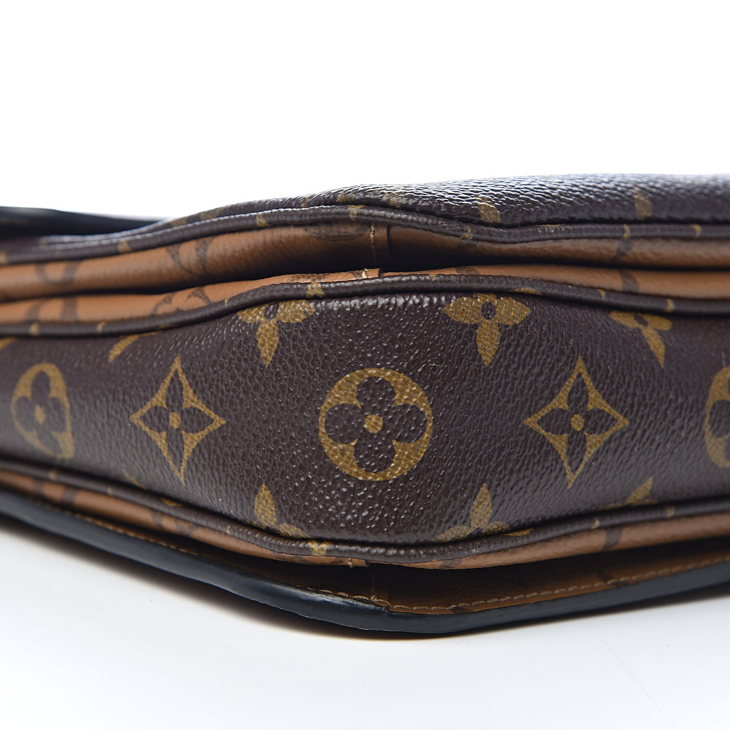 Reverse Monogram Pochette Metis